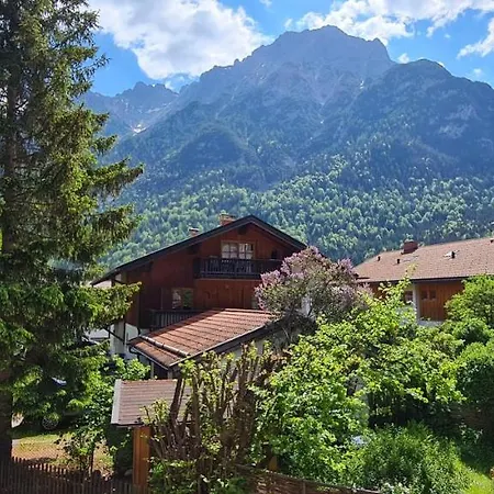 Haus Posaunenklang * Миттенвальд
